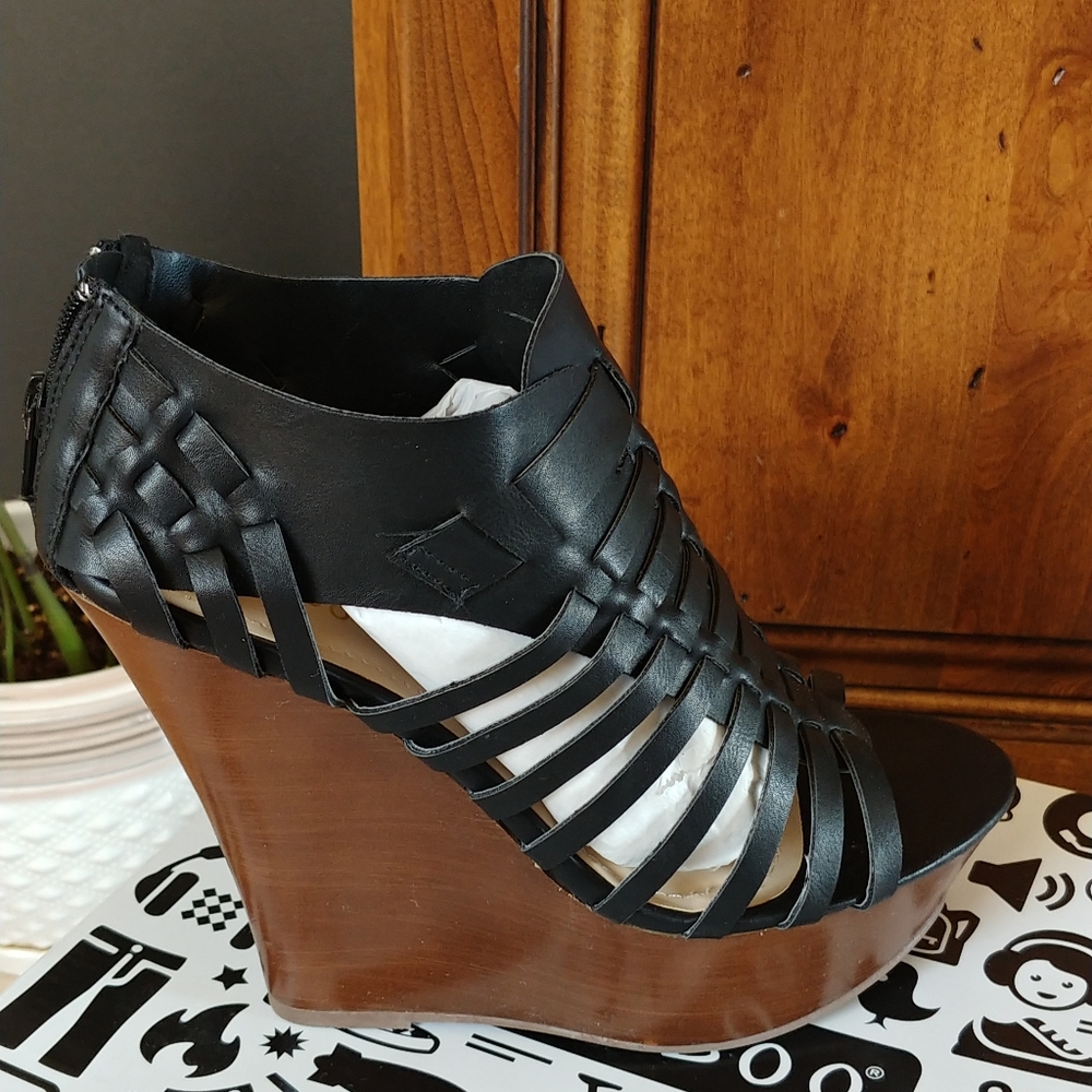 Wedge heel sandals
